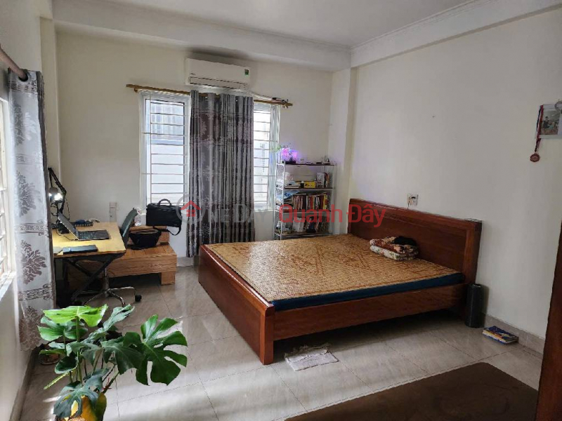 House for sale in Alley 412 Ngoc Thuy, 32m x 4 floors, car parking at gate, over 6 billion, negotiable. Contact 0936123469, Vietnam, Sales đ 6.7 Billion