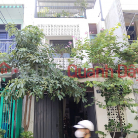 HOUSE IN A PRIME LOCATION - GREAT PRICE FOR QUICK SALE. Beautiful house at 9 Man Thai Street, Son Tra District, Da Nang. _0