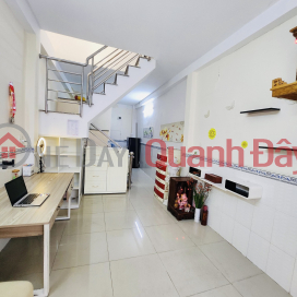 Whole house for rent in HXH Nguyen Van Cu street, District 1 – Rent is only 14 million\/month, pine alley _0
