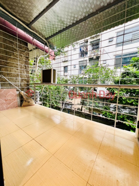 đ 4.25 Billion | Chua Boc Town, near Thuy Loi University, 100m2, 3 bedrooms, super airy, fully furnished, over 4 billion