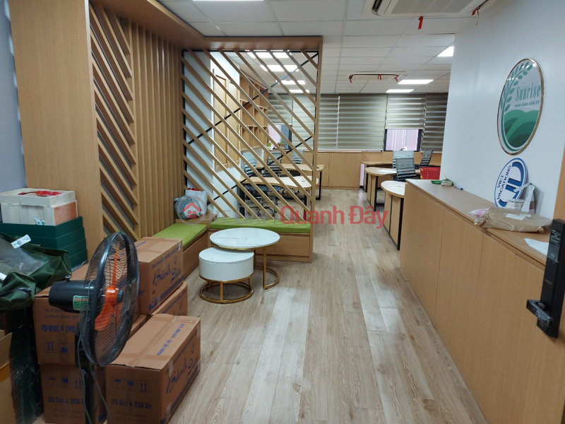 Goverment! Modern office for rent at Sunrise building 57 Lang Ha, Ba Dinh, Hanoi just over 9 million\\/month Rental Listings