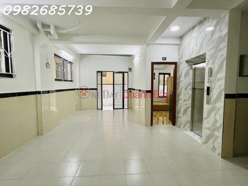 Selling apartment building with huge cash flow 60M*8T Full interior car elevator Quan Nhan Nga Tu So 1X billion Sales Listings
