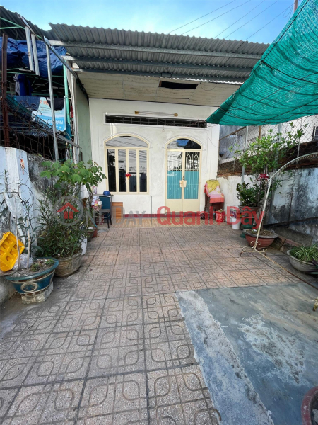 BEAUTIFUL HOUSE - GOOD PRICE - OWNER FOR SALE HOUSE RIGHT IN NHA TRANG STATION, PHUONG SAI MARKET Sales Listings