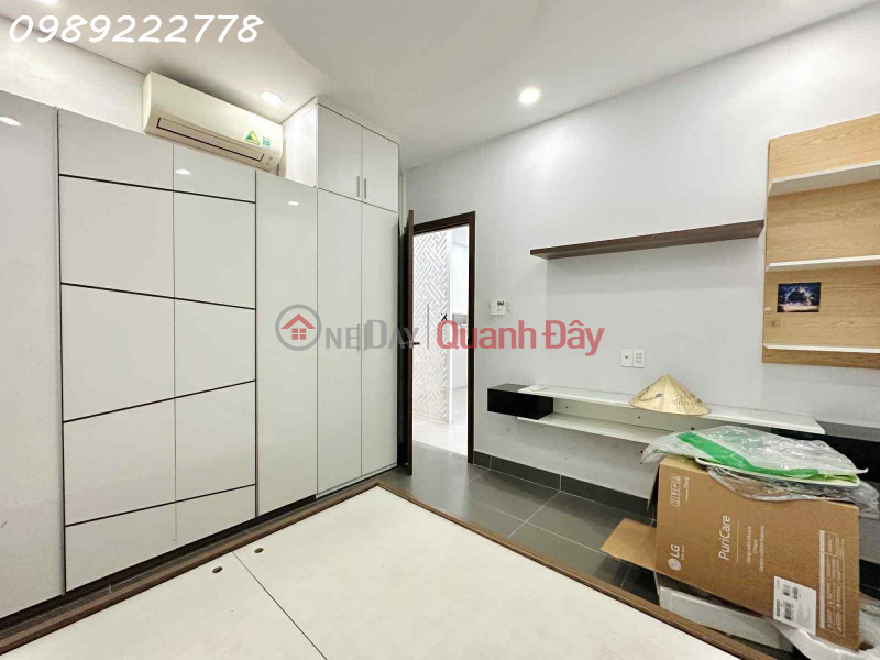 đ 6,75 tỷ, BÁN NHÀ NGAY CMT8 , P11 QUẬN 3 - ĐẸP 51M2 (4.3x8.1 nở hậu 7.4) - 2 TẦNG, 3 PN, 1 PHÒNG LÀM VIỆC - 50 MÉT RA