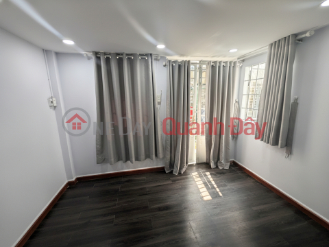 D2087 ️ House on Tran Hung Dao Street, District 5, Ho Chi Minh City, Shared Ownership, Square shape, 3 floors, 2.x billion VND _0