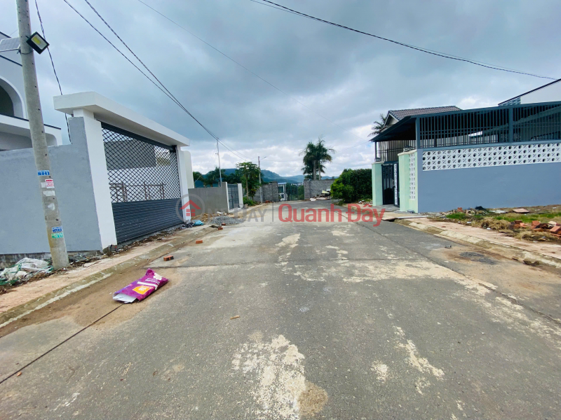 | Please Select | Residential Sales Listings đ 1.68 Billion