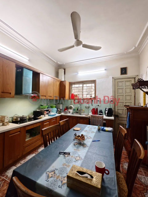 (Chính chủ) bán căn nhà phố Nguyễn Đình Chiểu, mặt tiền 5m, xây 4 tầng, 70m2, 19.5 tỉ _0
