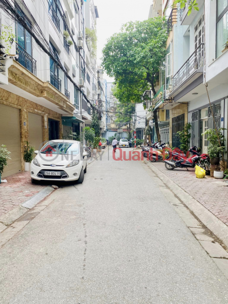 Extremely Rare - Cars Avoid Central Street 60m2\\/ MT 5m only 21.8 Billion, sidewalk, K.Doan Sales Listings