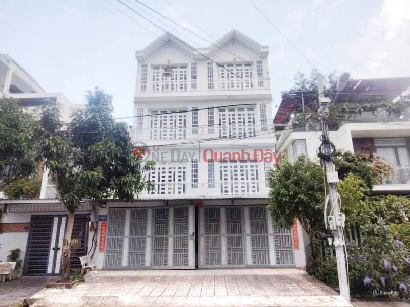 84. Owner Offers Building for Rent on Con Khuong Street (With Elevator) Rental Listings