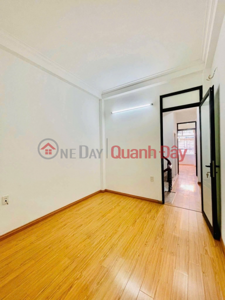 đ 7,3 tỷ | NHÀ ĐẸP ĐẠI TỪ – GẦN PHỐ – LÔ GÓC 2 THOÁNG