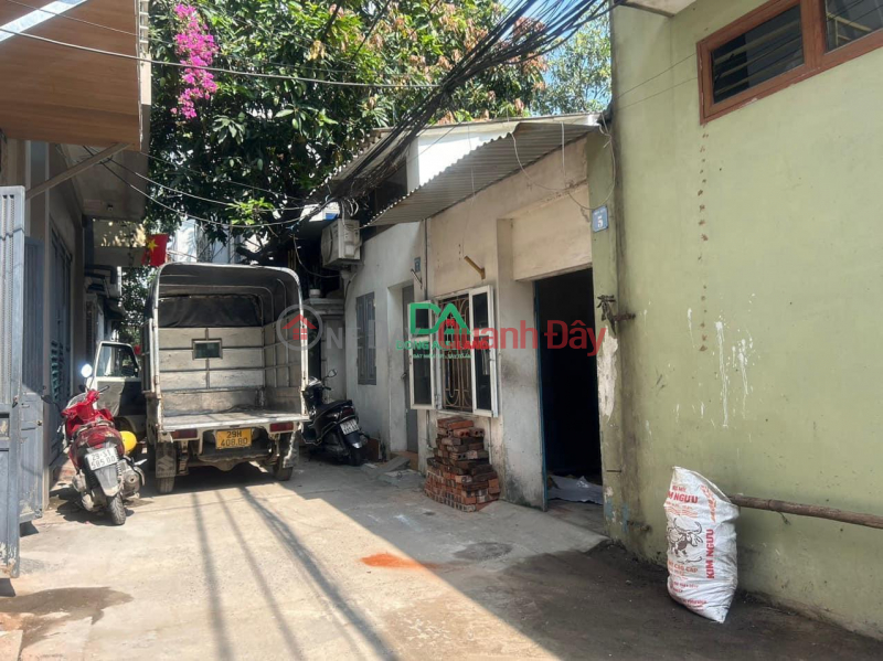 Property Search Vietnam | OneDay | Residential | Sales Listings Selling a private house in Dong Anh town 42m2 on the street where the truck is parked