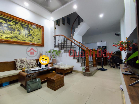 BEAUTIFUL 5-STOREY HOUSE ON HOANG NGAN STREET; ALLEY 3 FLOORS WITH THOUSANDS OF FACILITIES; AREA 38M2; PRICE ABOVE 6 BILLION _0