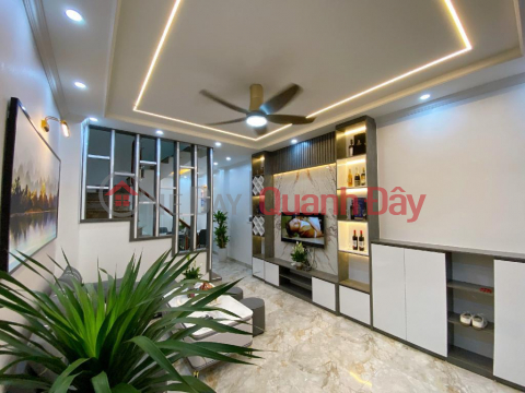 Siêu Hiếm Nhà Phố HOA BẰNG, 40M2, 12,5 Tỷ, 7T, Nhà Đẹp Lung Linh, Thang máy xịn _0