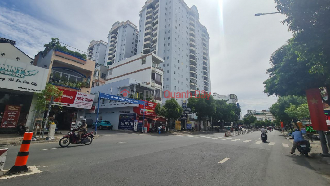 Property Search Vietnam | OneDay | Residential, Rental Listings | House for rent on Nguyen Son Street, 154m2, 1 Floor - OPPOSITE APARTMENT BUILDING