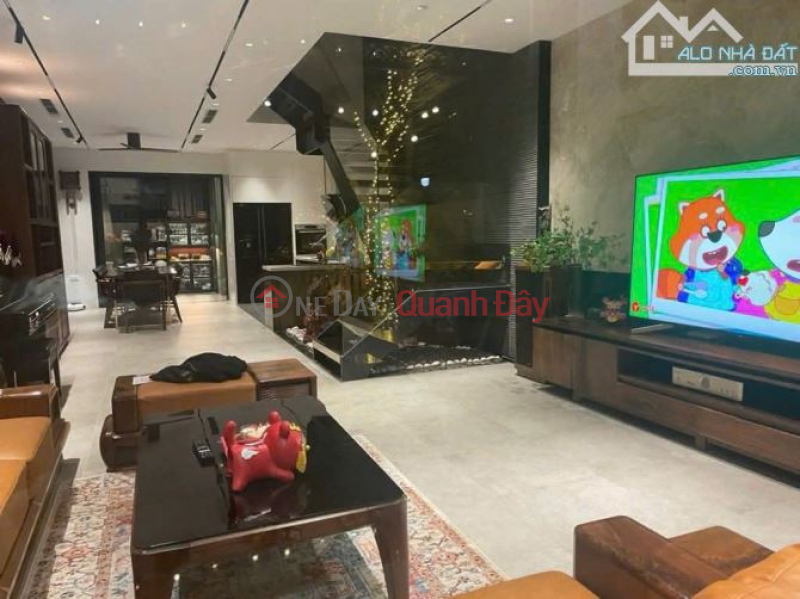 Property Search Vietnam | OneDay | Residential | Sales Listings | URGENTLY SELLING HOUSE IN CAU GIAY, DIVIDED LOT, CAR ACCESS, SIDEWALK FOR BUSINESS, 55M2, PRICE 15 BILLION