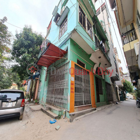 Right in the heart of Trau Quy center, there is 54.8m2 of super nice car land. _0