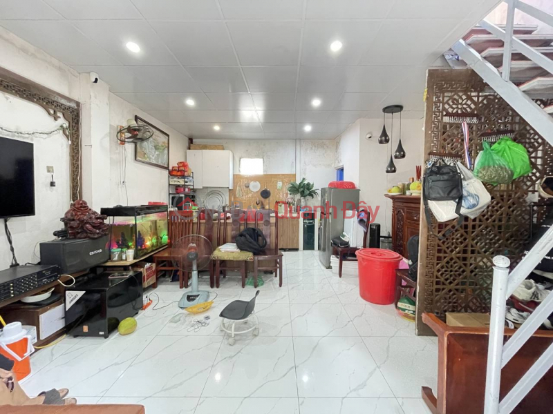 House for sale in Tan Mai, price 2.82 billion, area 30m2, 3 floors, frontage 5m Sales Listings