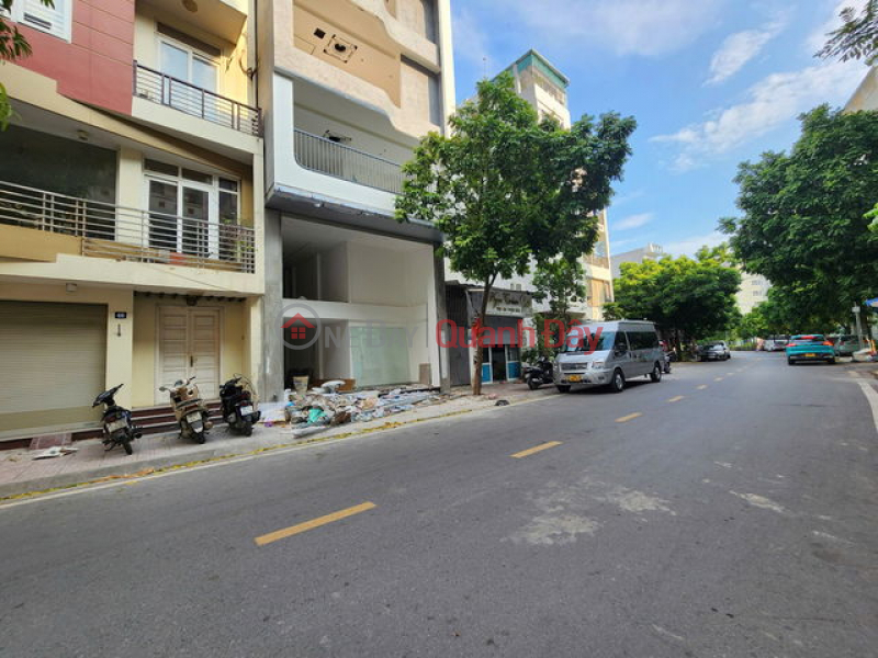 HOUSE FOR SALE ON ALLEY FRONT OF CARS AND SIDEWALK FOR BUSINESS Thuong Thanh - Long Bien, 112m2, X 6 floors, 21 billion. Sales Listings