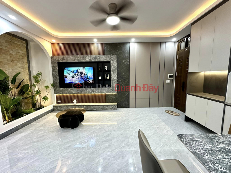 Owner Needs to Sell Brand New House of 30m2, 5 Floors, Quan Nhan Street, Thanh Xuan, 5m Frontage. Sales Listings