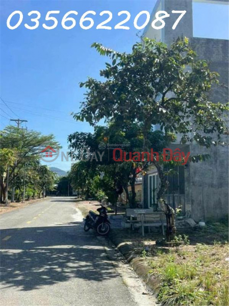 Owner needs to sell a prime plot of land with a beautiful frontage on Pham Van Dong road, area 123.2m2, investment price. | Vietnam, Sales | đ 4 Billion