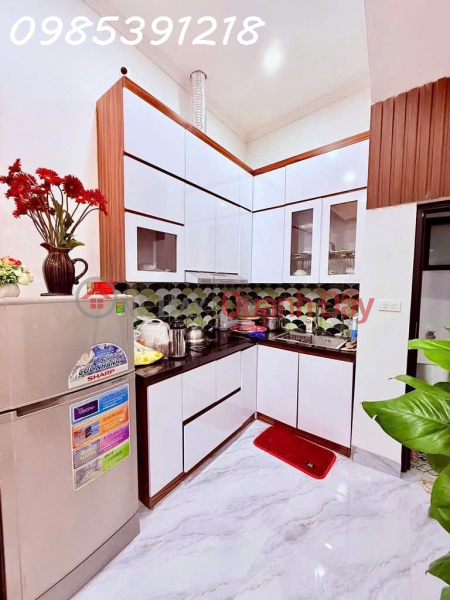 | Please Select, Residential, Sales Listings | đ 7.3 Billion