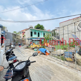 Bán đất tổ 1, Chi Đông, Mê Linh. Ô tô đỗ cửa. Chia 3 lô đẹp. Vị trí trung tâm thị trấn _0