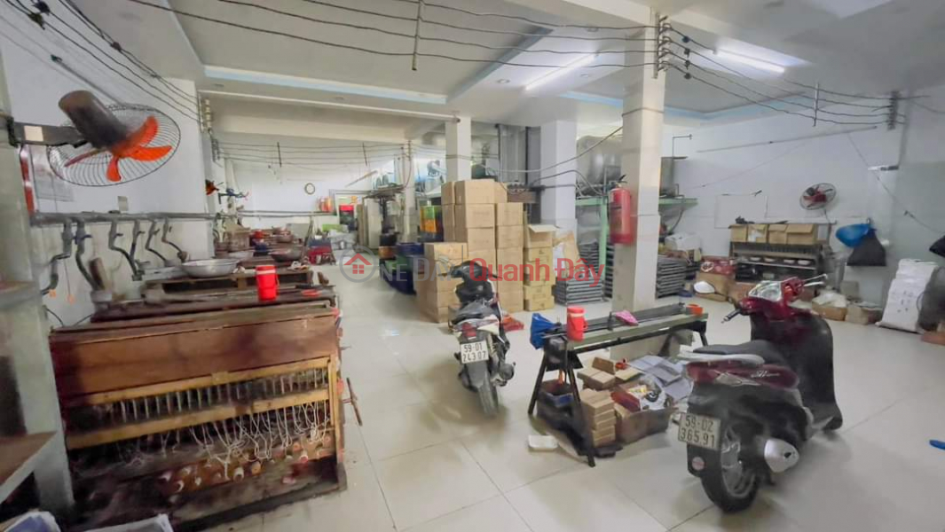 ₫ 20 Billion | Selling house in Trinh Dinh Trong truck alley, Tan Phu district 225m2, built 3 floors, price 20 billion TL