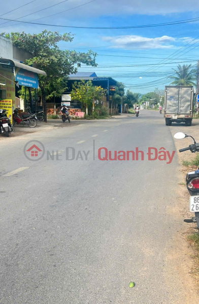 283.4m2 of residential land for sale, located on National Highway 1A, Hamlet 3, Hong Son Commune, Ham Thuan Bac District, Binh Thuan Province. Vietnam, Sales, đ 2.67 Billion