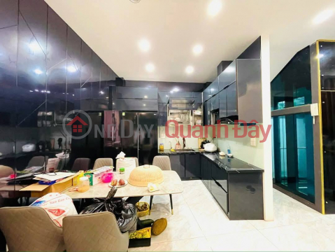 House for sale in Dong Da, 6-storey elevator, lake view, 10m to avoid car, 50m2, 13 billion _0