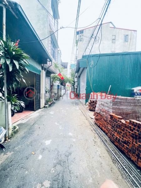 đ 6.95 Billion BEAUTIFUL HOUSE - GOOD PRICE - OWNER Need to Sell House in Good Location at Mieu Nha, Tay Mo, Nam Tu Liem, Hanoi