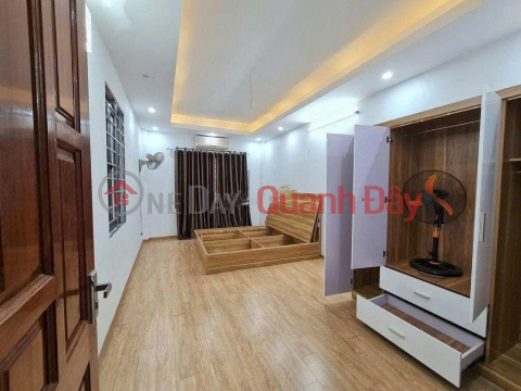 Cho thuê nhà ngõ 205 Định Công, 40m² x 5 tầng, 3PN, 3 WC, 12.5 Triệu _0