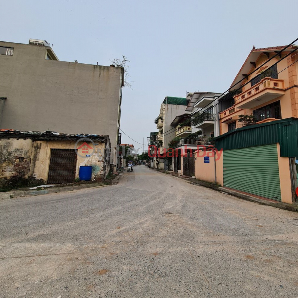 Dang Xa, Gia Lam, Hanoi. 40m2, only 3 billion VND, small car can access. Contact 0392248515 Sales Listings