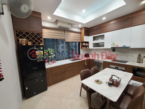 LANG FORT, DONG DA 52M2 x 6 FLOORS, RICH AREA - CAR-FREE LOT - BEAUTIFUL NEW HOUSE - 3-CAR GARAGE - INTERIOR _0