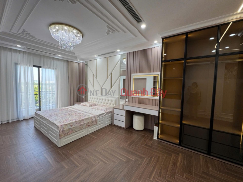 đ 26 tỷ mặt phố Hồng Tiến, 7 tầng thang máy, gần bệnh viện Tâm Anh - cầu Trần Hưng Đạo