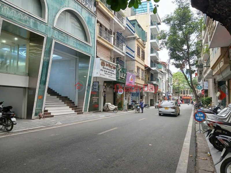 SUPER RARE BLACK MAI BRANCH PRODUCT FOR SALE NEIGHBORHOOD AT VINCOM BA TRIEU, HUE STREET.<br \\/> HAI BA TRUNG DISTRICT VIP STREET FRONT Sales Listings