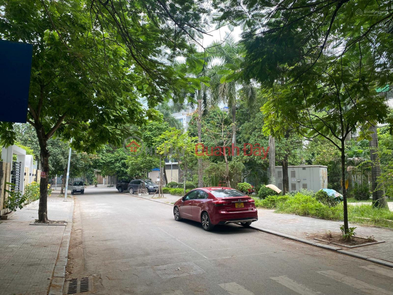 OWNER FOR SELLING LE TRONG TAN TOWNHOUSE, HA DONG, FLOWER GARDEN FACE, BEAUTIFUL LOCATION, GOOD BUSINESS., Vietnam | Sales ₫ 10.2 Billion