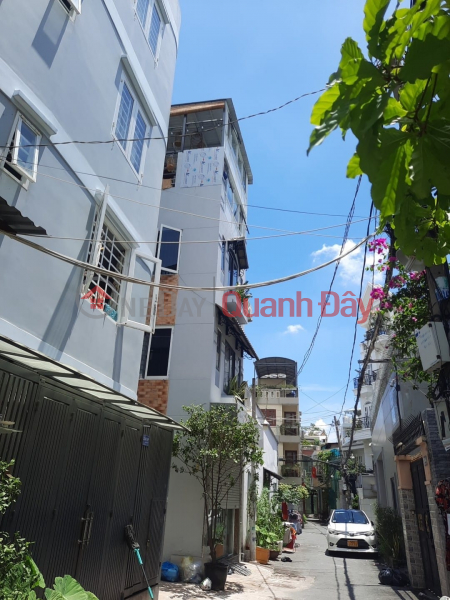 Beautiful, sparkling 3-storey house, 69m2, 6.5m wide, car front door on Le Quang Dinh, Binh Thanh district | Vietnam Sales, đ 8.6 Billion