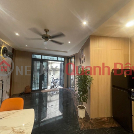LUXURY APARTMENT BUILDING - 5 FLOORS (6.3x10.5m) - CACH MANG THANG 8 STREET, DISTRICT 3 - 7 ENCLOSED BEDROOMS - 9.x BILLION VND _0