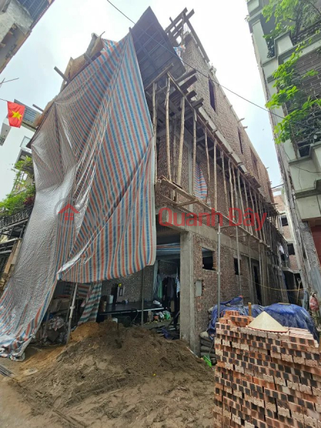 đ 20.5 Billion, House for sale on Nguyen Van Cu street, 71m2, 7 floors, frontage 6.5m, 20.5 billion Long Bien.