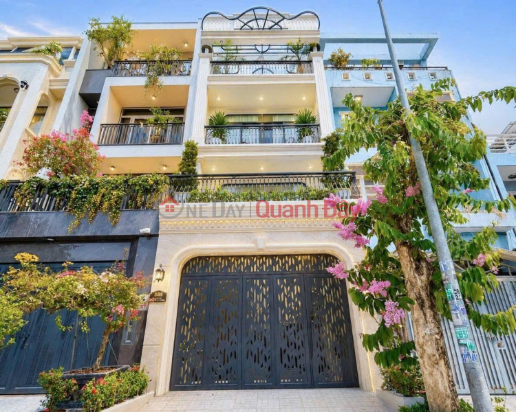 HOUSE WITH ELEVATOR, CENTER OF DISTRICT 7, 5X18M, IMPORTED FURNITURE Sales Listings