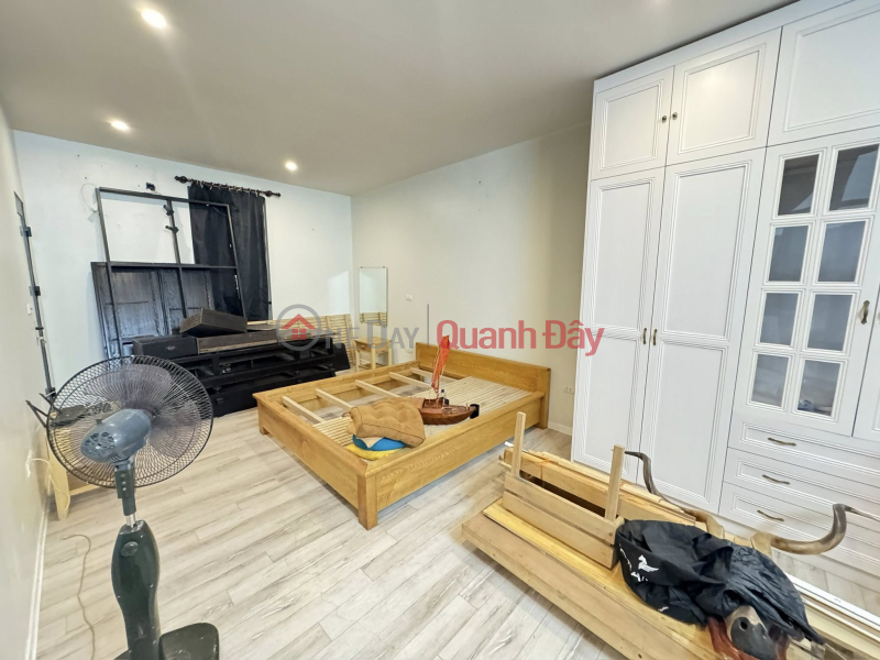 , Please Select | Residential, Sales Listings đ 46.1 Billion