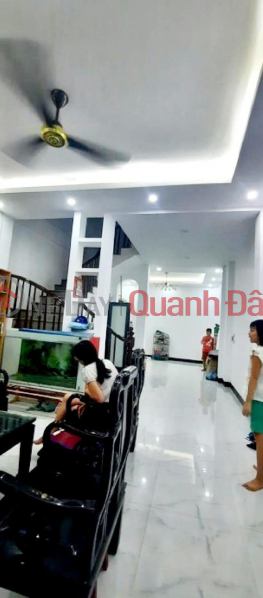 VINH PHUC HOUSE FOR SALE - BA DINH, OTO NEAR HOME - OWNER BUILDED - BEAUTIFUL FURNITURE left. AREA 54M2 - CASH 5M ONLY Vietnam | Sales | đ 5.4 Billion