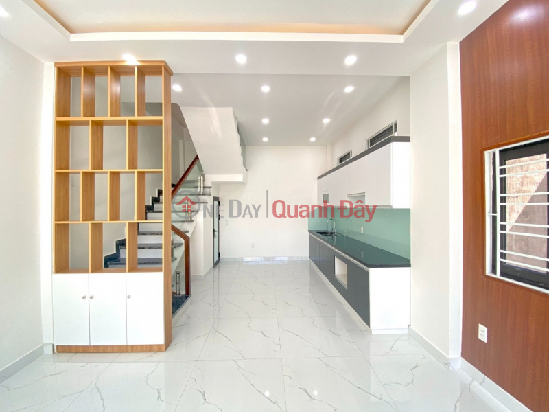 House for rent 4 floors 45M car parking Ngo Gia Tu door price 8 million VND Rental Listings