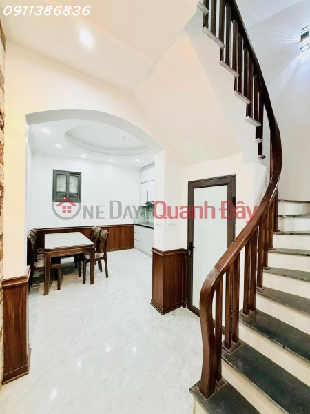 Property Search Vietnam | OneDay | Nhà ở Niêm yết bán, Ô tô đỗ cửa Trần Thái Tông, Mới đẹp, Ban công cực mát, 40m*5T chỉ 15.9 tỷ