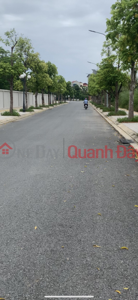 Property Search Vietnam | OneDay | Office / Commercial Property | Rental Listings, FOR LEASE - FACTORY 300m2 MT 15m TON ROOF, 3 AVOID CAR IN MY DINH, NAM TU LIEM CHI 18M LONG SIGN