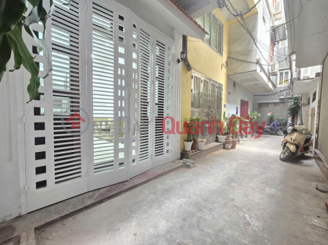 House for sale in beautiful location - CORE AREA - SUPER RARE ITEM - Ngoc Lam, Long Bien - Must be quick _0