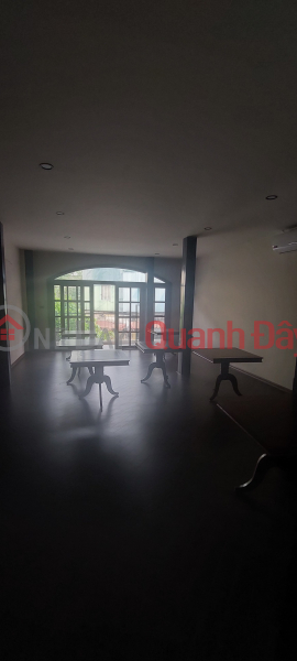 Property Search Vietnam | OneDay | Residential Sales Listings | House for sale on Bat Dan street, Hoan Kiem 40m x MT 4m, car, beautiful house for sale, price 38.5 billion. Contact: 0366051369