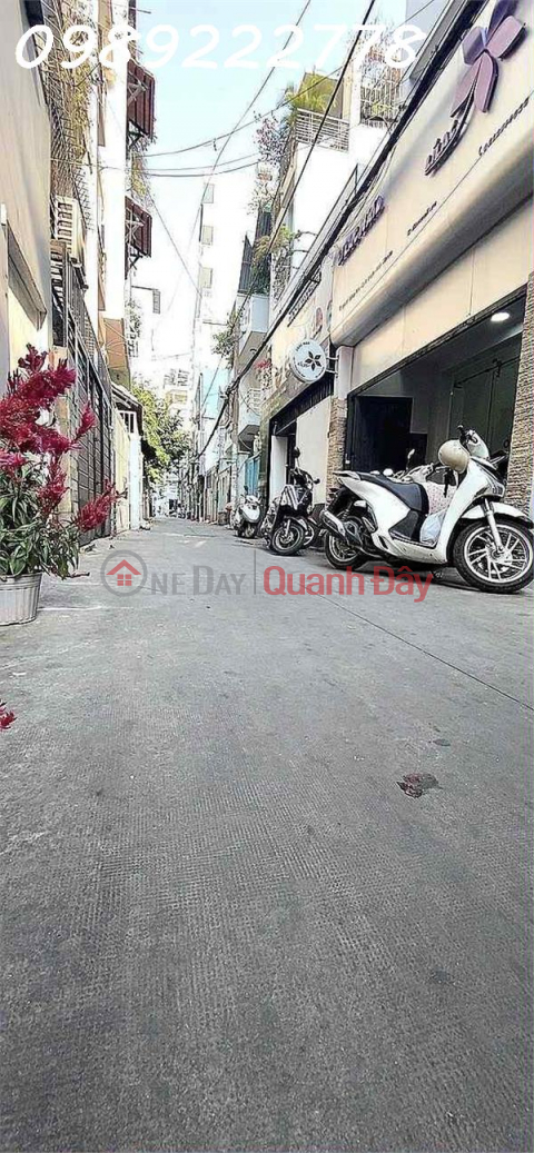 HOUSE FOR SALE ON DANG VAN NGU - WARD 10 - CAR, SLEEPING INSIDE THE HOUSE - WIDTH MORE THAN 5M - 1 STRAIGHT ROAD - 15M FROM THE STREET FRONT - _0