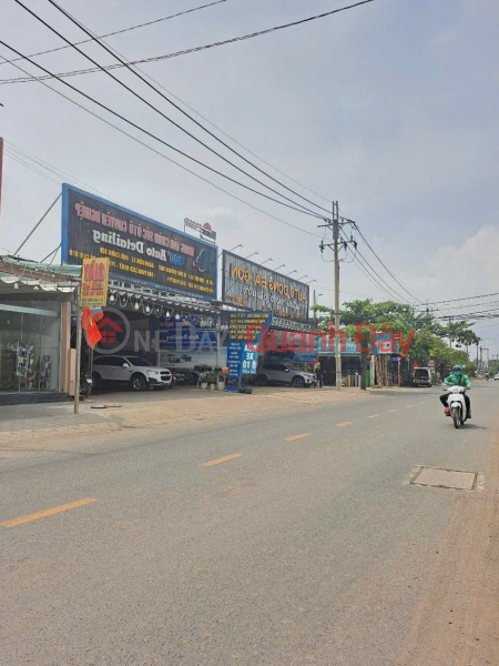 HÀNG HIẾM, 2 mặt tiền, Sát Vinhome Quận 9, DT 89m2 ( 6.4 x 15) chỉ 4 ty Hơn. Niêm yết bán