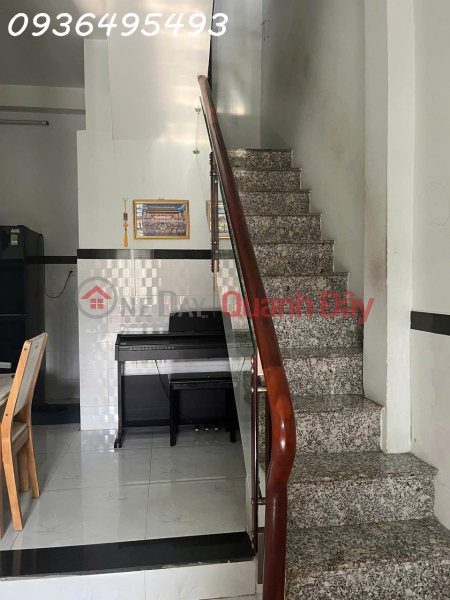 Owner needs money to quickly sell house in Xuan Thoi Thuong, Hoc Mon, area 40m2, price 1 billion 850 million, negotiable | Vietnam | Sales, đ 1.85 Billion